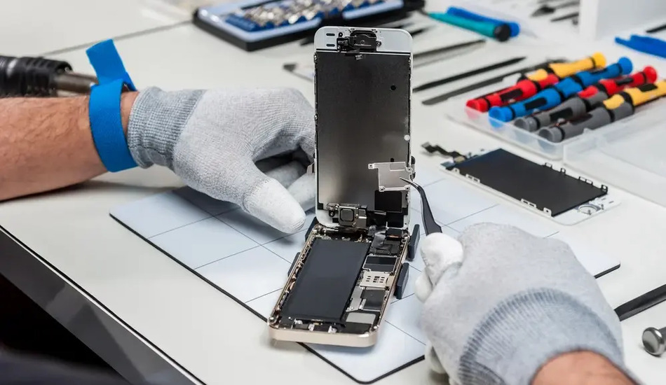 چگونه باتری گوشی را عوض کنیم