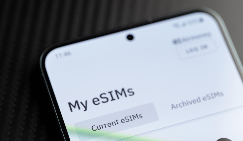 تفاوت eSIM و سیم کارت فیزیکی