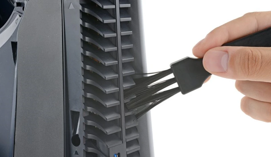 داغ شدن پلی استیشن و صدای فن