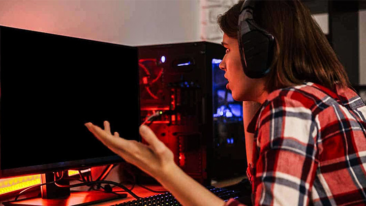 روشن بودن کیس اما خاموش شدن مانیتور