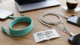 image کابل شارژ سیلیکونی چیست؟ مزایا، معایب و تفاوت با کابل معمولی image