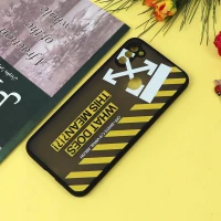 قاب PC مات محافظ لنزدار طرحدار Off White سامسونگ A11