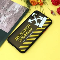 قاب PC مات محافظ لنزدار طرحدار Off White آیفون iPhone X/XS