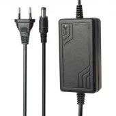 آداپتور دوربین مدار بسته Qplus 1202000-24K 12V 2A