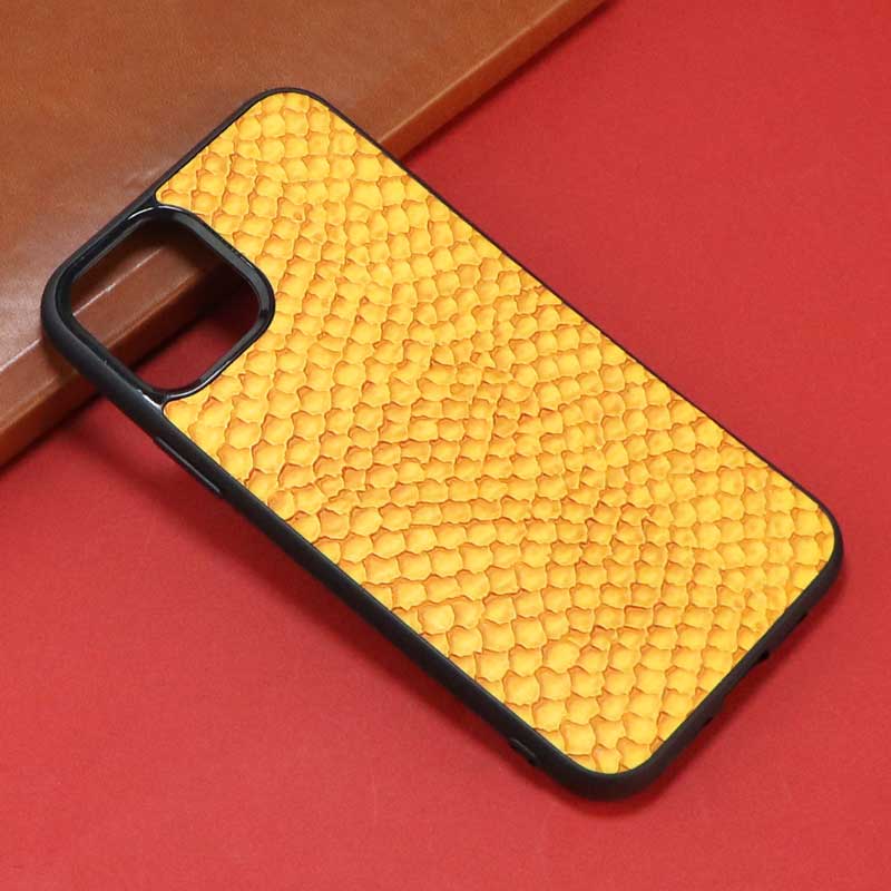 قاب چرمی پوست ماری iPhone 11 Pro
