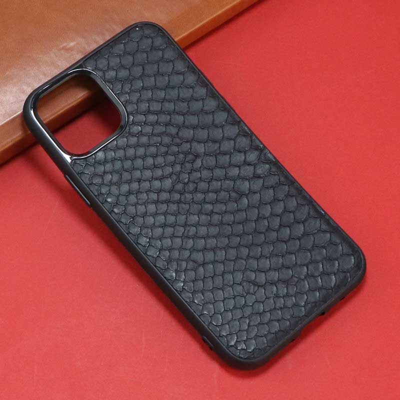 قاب چرمی پوست ماری iPhone 11 Pro