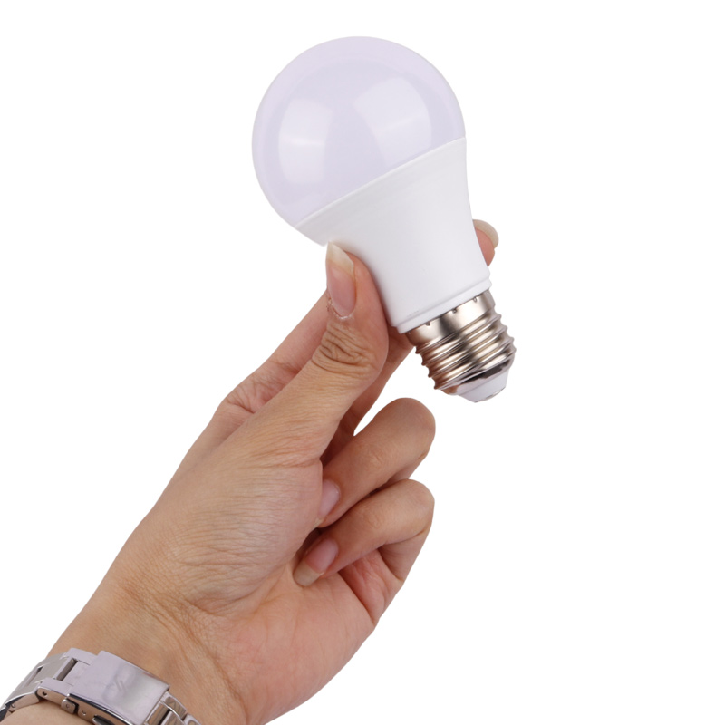 لامپ حبابی LED ام دی MD E27 RGB 5W