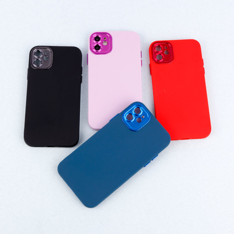 قاب طرح سیلیکونی محافظ لنزدار براق iPhone 11