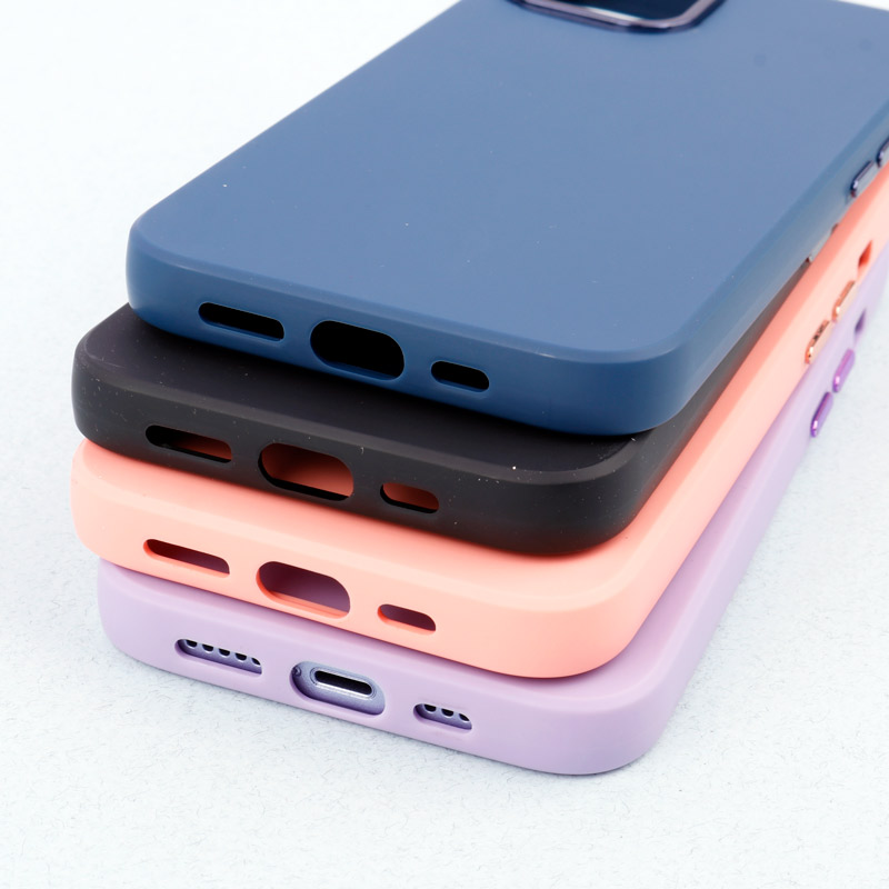 قاب طرح سیلیکونی براق iPhone 13
