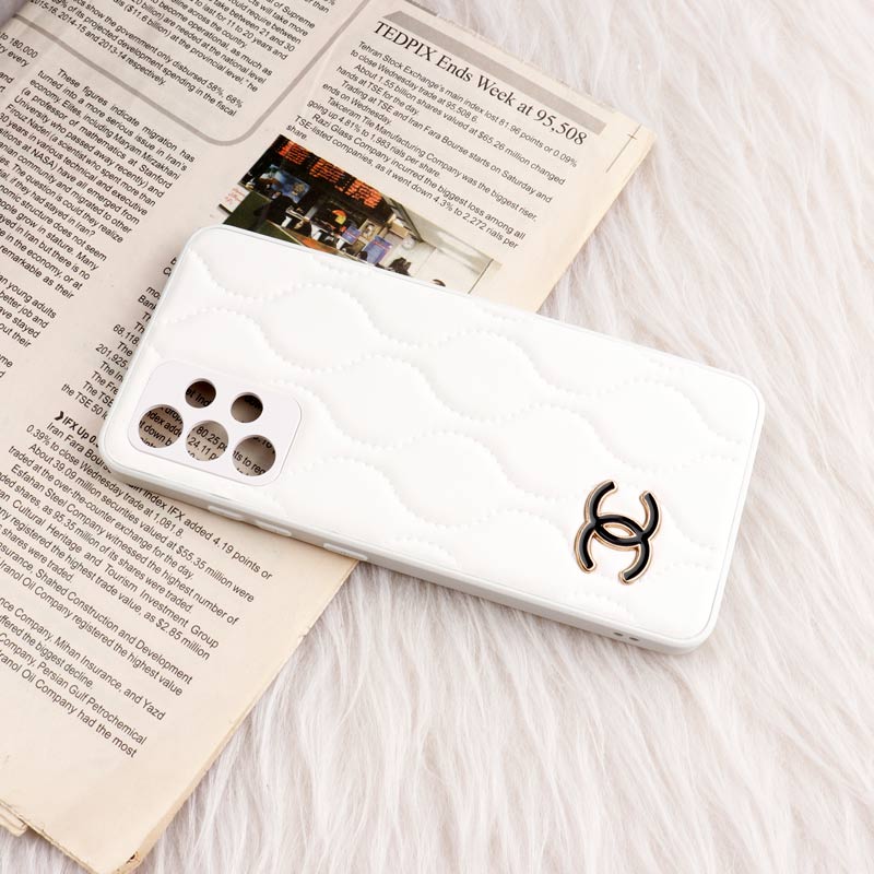 قاب پافر چرمی Chanel محافظ لنزدار Samsung Galaxy A32 4G
