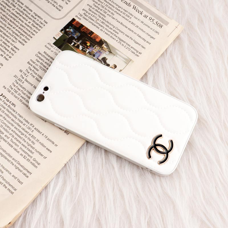 قاب پافر چرمی Chanel محافظ لنزدار iPhone 6 / 6s