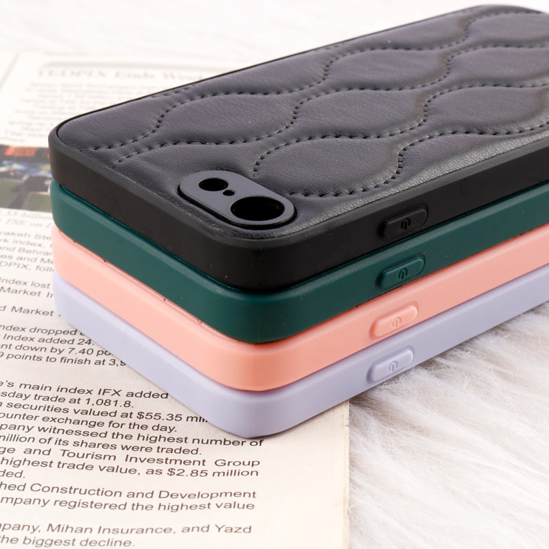 قاب پافر چرمی Chanel محافظ لنزدار iPhone 7 / 8 / SE 2020