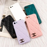 قاب پافر چرمی Chanel محافظ لنزدار iPhone 7 / 8 / SE 2020