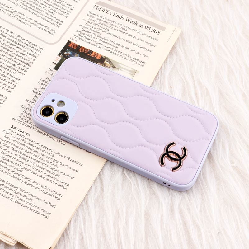 قاب پافر چرمی Chanel محافظ لنزدار iPhone 11