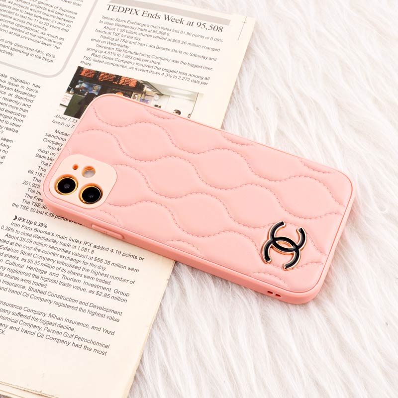 قاب پافر چرمی Chanel محافظ لنزدار iPhone 11