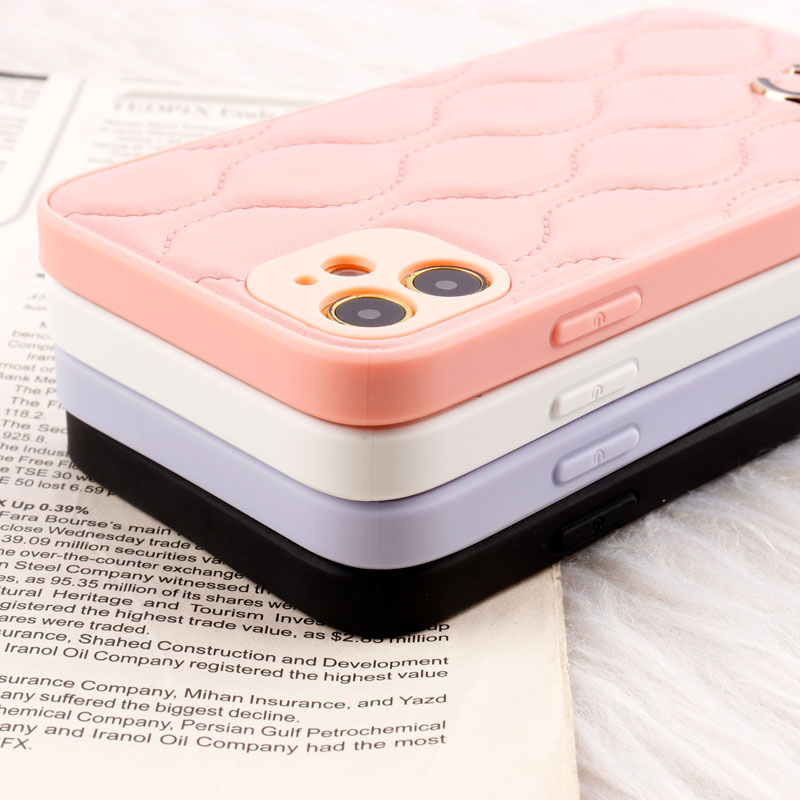 قاب پافر چرمی Chanel محافظ لنزدار iPhone 11