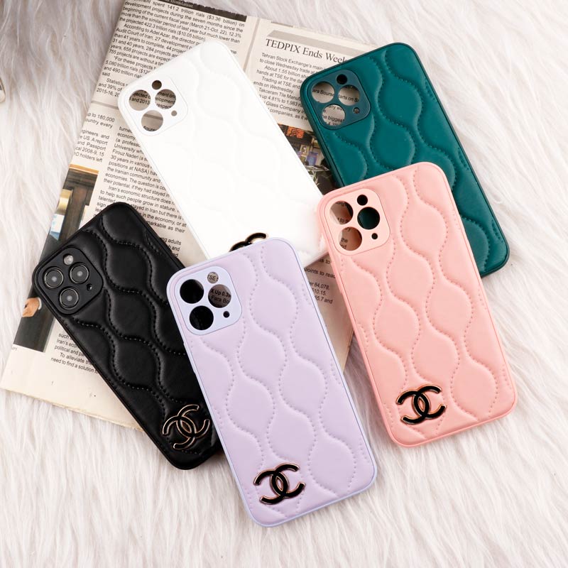 قاب پافر چرمی Chanel محافظ لنزدار iPhone 11 Pro