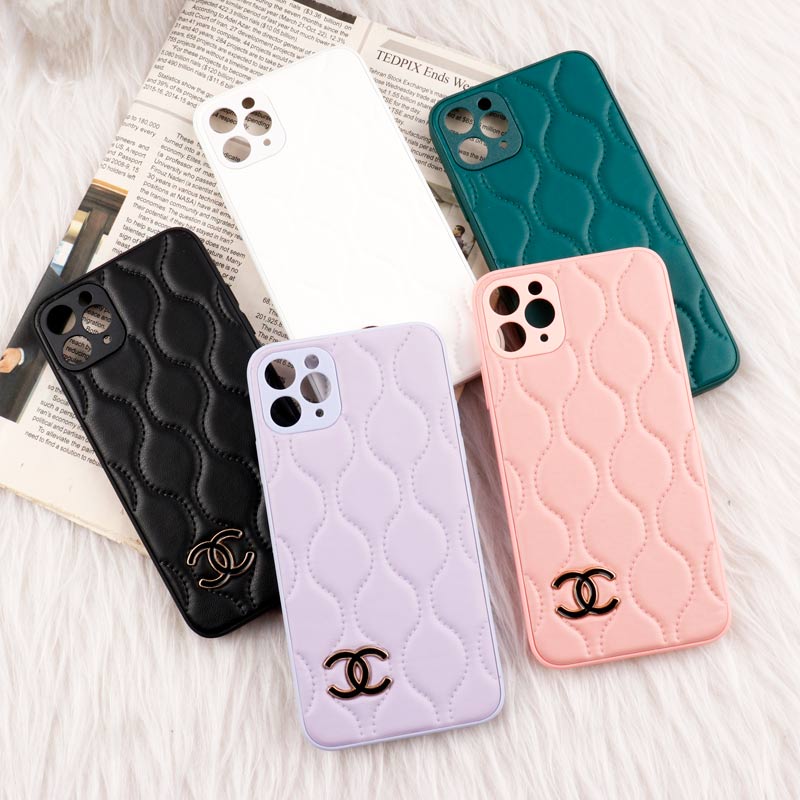 قاب پافر چرمی Chanel محافظ لنزدار iPhone 11 Pro Max