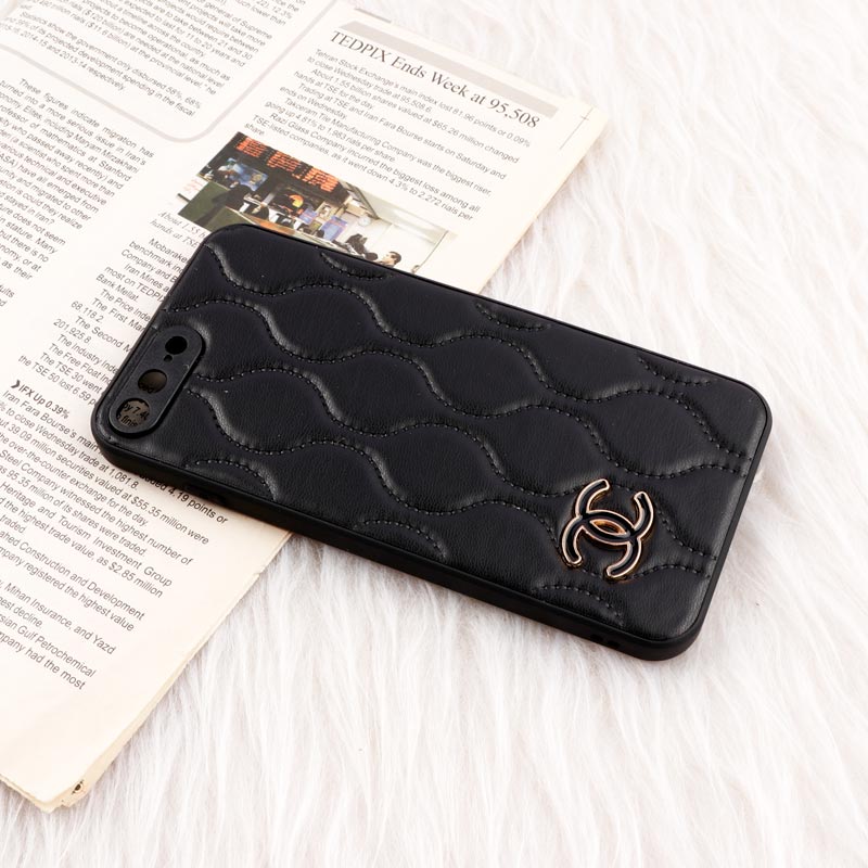 قاب پافر چرمی Chanel محافظ لنزدار iPhone 7 Plus / 8 Plus