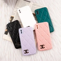 قاب پافر چرمی Chanel محافظ لنزدار iPhone X