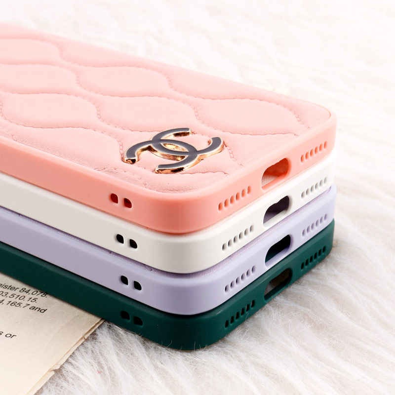 قاب پافر چرمی Chanel محافظ لنزدار iPhone X