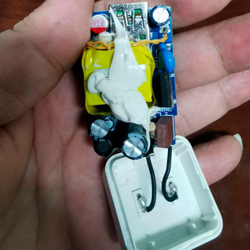 کلگی شارژ YZDZ24 4A 20W
