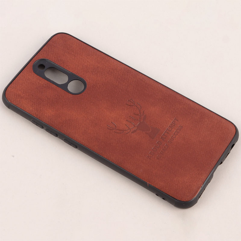 قاب چرمی محافظ لنزدار طرح گوزن Xiaomi Redmi 8