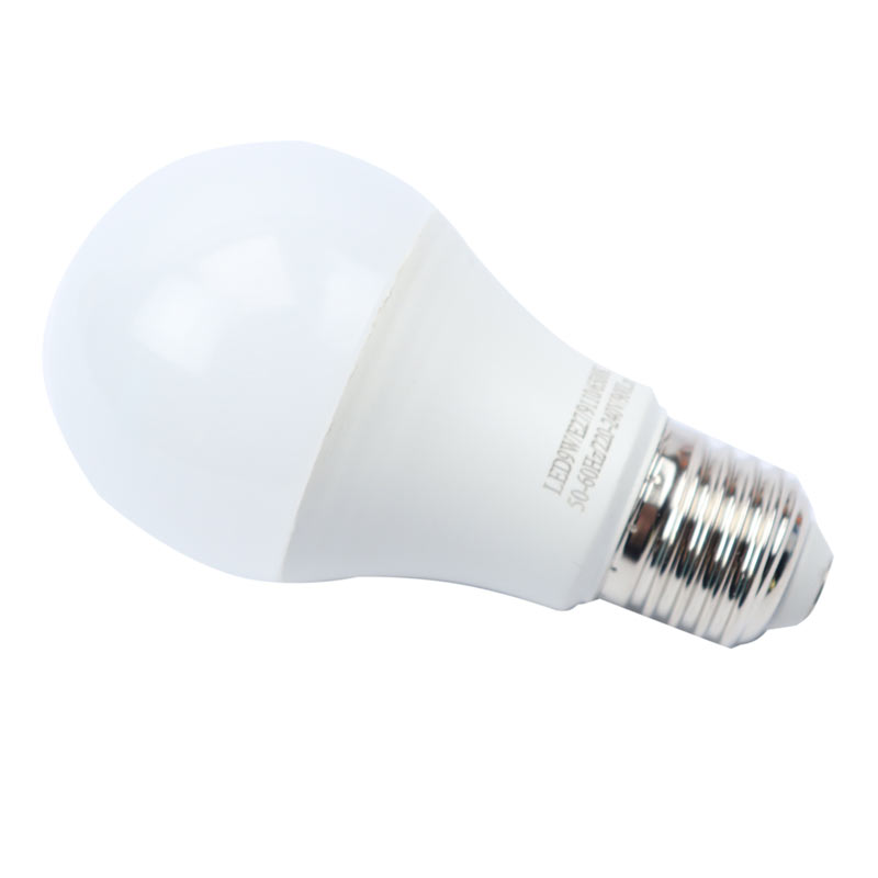 لامپ حبابی Chamlight E27 9W LED