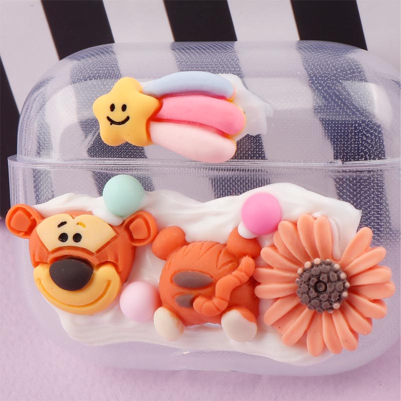 AirPods Pro محافظ عروسکی برجسته