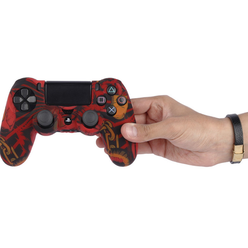 روکش دسته بازی PS4 طرح فانتزی Free Gun زمینه قرمز