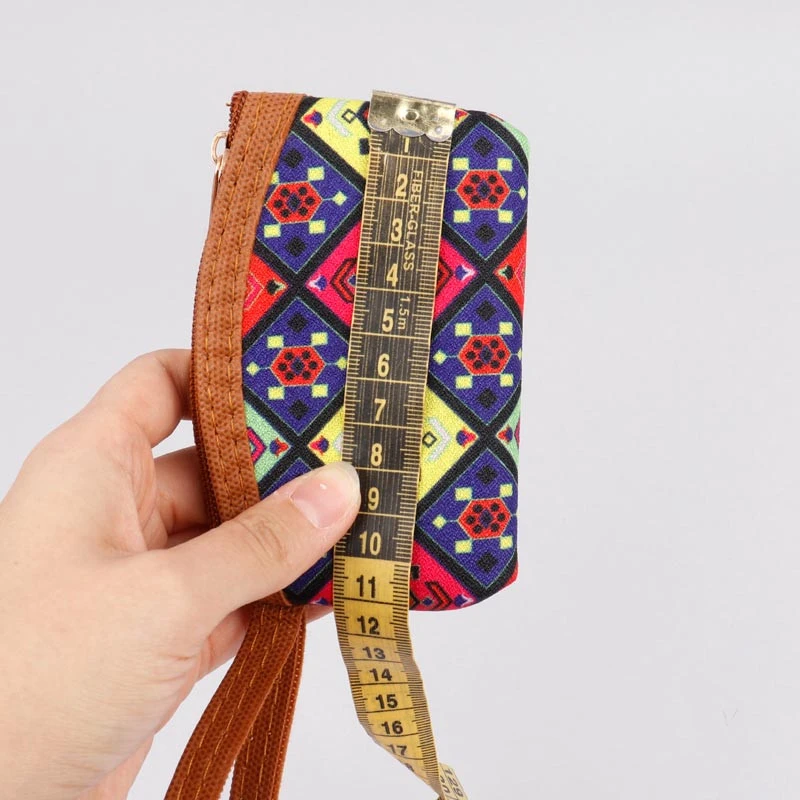 کیف هندزفری چرمی طرح گل مستطیل نیم گرد