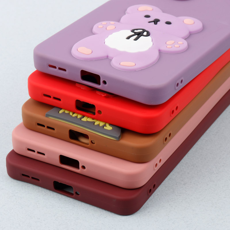 قاب عروسکی برجسته محافظ لنزدار Xiaomi Poco F4 + آویز