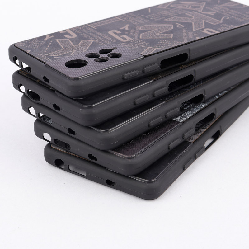قاب PC طرحدار لاتین محافظ لنزدار Xiaomi Redmi Note 11 / 11s