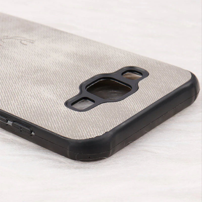 قاب چرمی طرح گوزن Samsung Galaxy J5