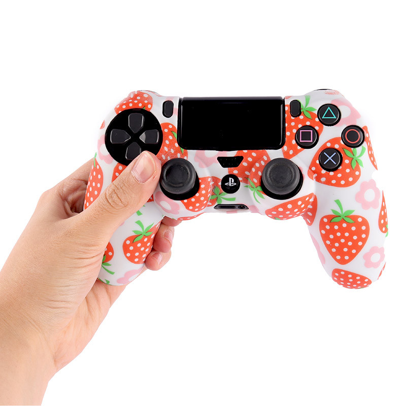 روکش دسته بازی PS4 طرح توت فرنگی