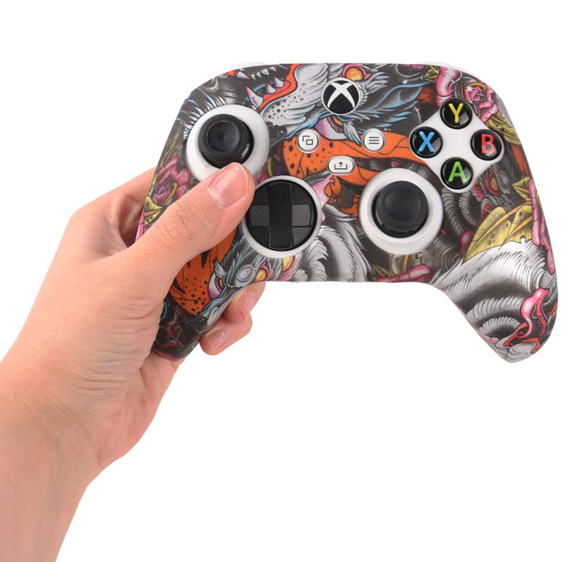 روکش دسته بازی Xbox X/S طرح گل و اژدها زمینه سفید