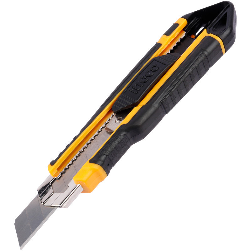 کاتر پلاستیکی 3 تیغ اینکو Ingco HKNS16538 18mm