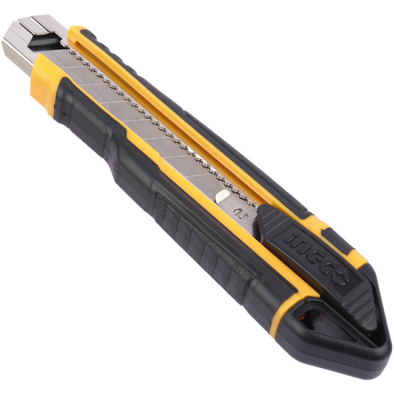 کاتر پلاستیکی 3 تیغ اینکو Ingco HKNS16538 18mm
