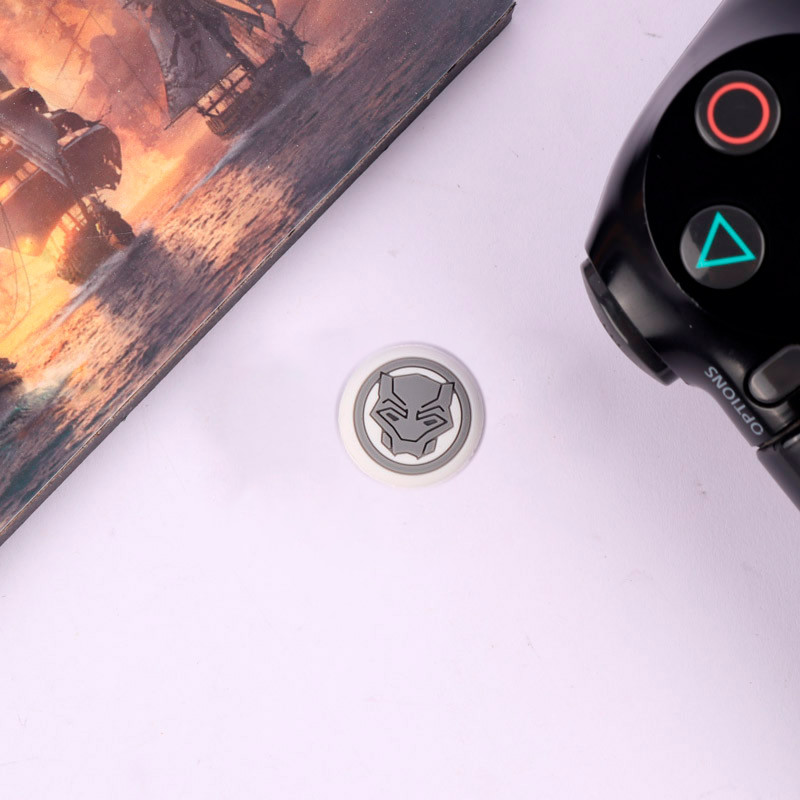 روکش آنالوگ دسته بازی PS4/XBOX طرح Black Panther سفید طوسی