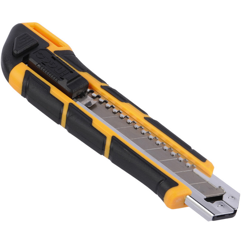 کاتر پلاستیکی 3 تیغ اینکو Ingco HKNS28035 18mm
