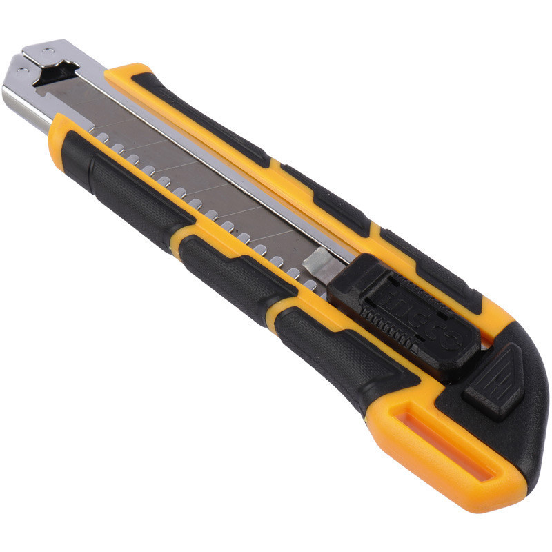 کاتر پلاستیکی 3 تیغ اینکو Ingco HKNS28035 18mm