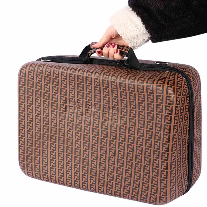 کیف کنسول بازی PS5 چرمی قهوه ای طرح Fendi