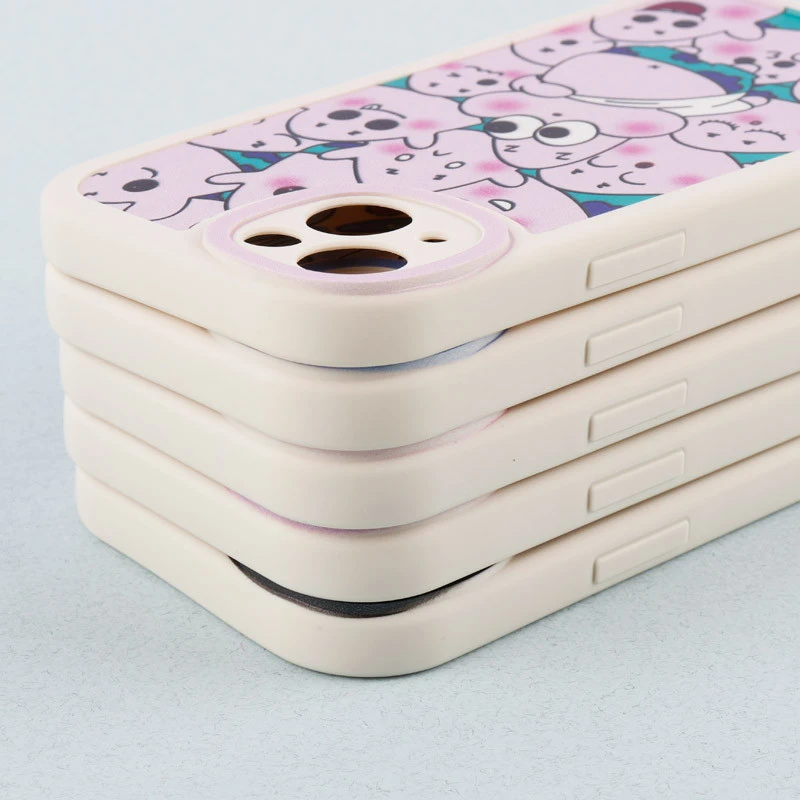 قاب طرح کارتونی محافظ لنزدار iPhone 13