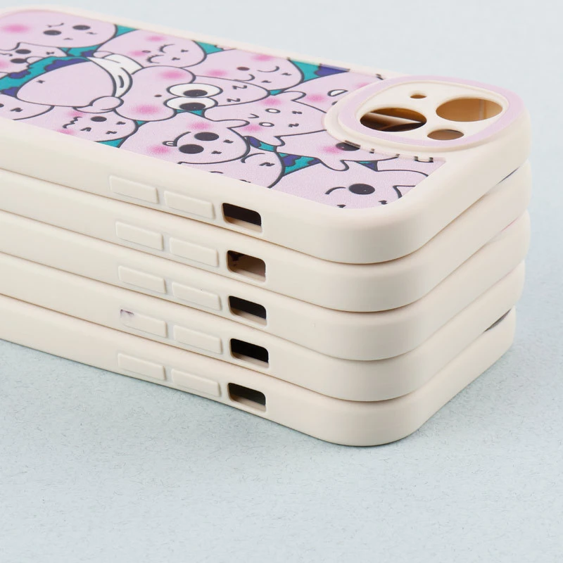 قاب طرح کارتونی محافظ لنزدار iPhone 13