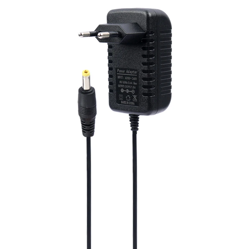 اسپیکر چمدانی بلوتوثی رم و فلش خور XP-Product XP-M1218A + میکروفون و ریموت کنترل
