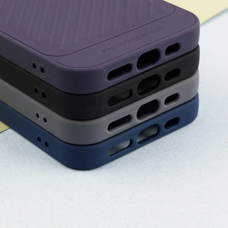 قاب اصلی Gear4 Protective D30 Case ضد ضربه iPhone 13