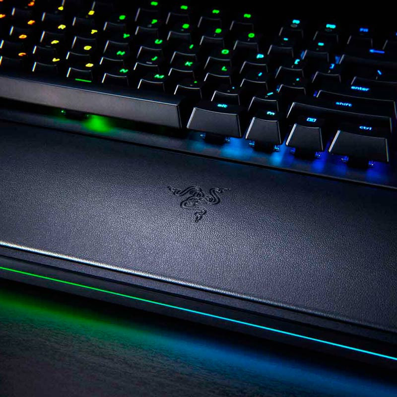کیبورد گیمینگ ریزر Huntsman Elite Purple Switch