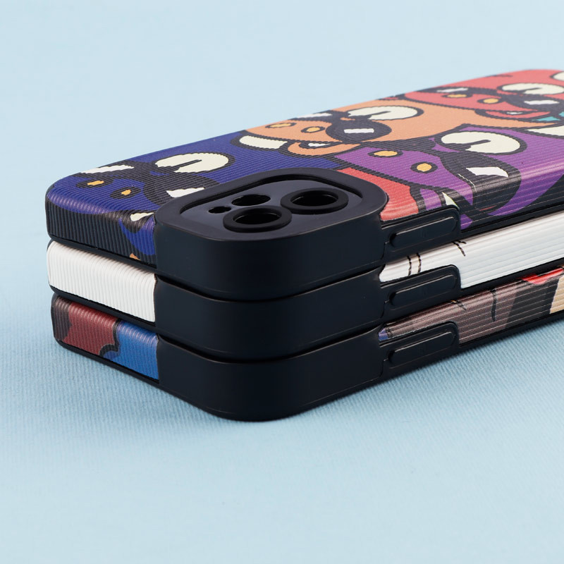 قاب هاشور دار طرح دار iPhone 11