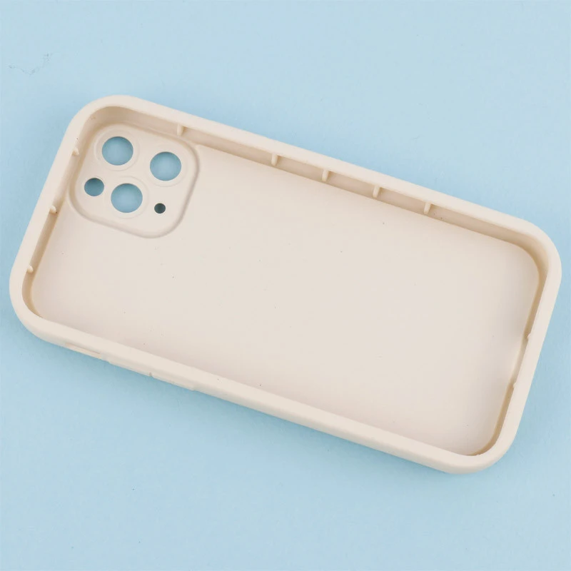 قاب سیلیکونی Fashion Case عروسک برجسته محافظ لنزدار iPhone 11 Pro