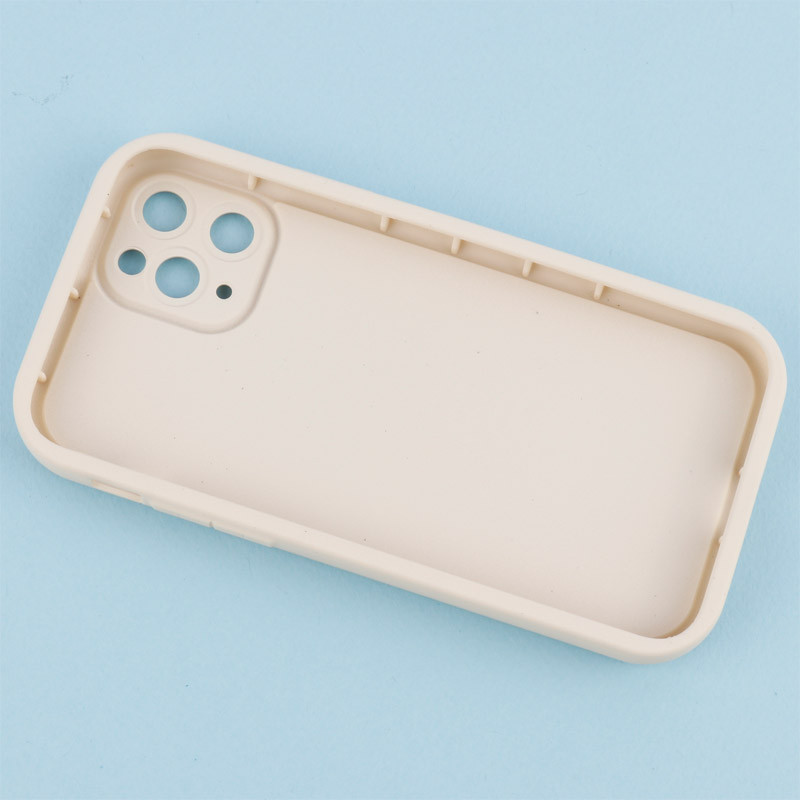 قاب سیلیکونی Fashion Case عروسک برجسته محافظ لنزدار iPhone 11 Pro